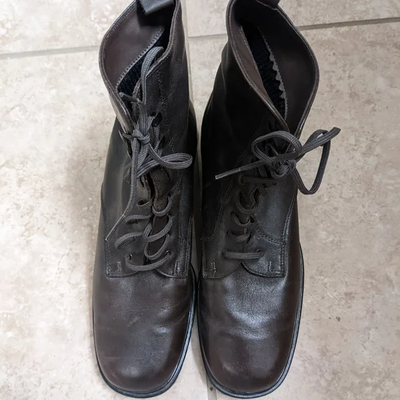 Womens combat boots canada cheap
